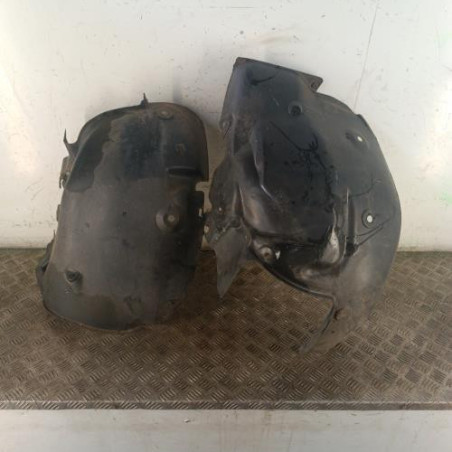 Pare boue avant gauche RENAULT SCENIC 2
