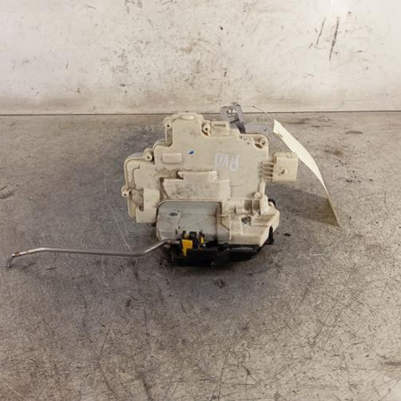 Serrure avant droit AUDI A4 2