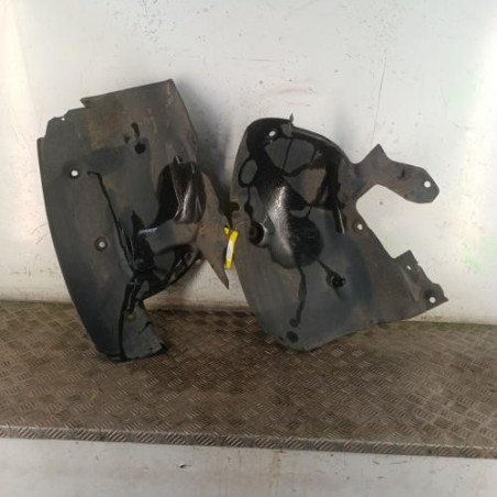 Pare boue avant gauche RENAULT SCENIC 2