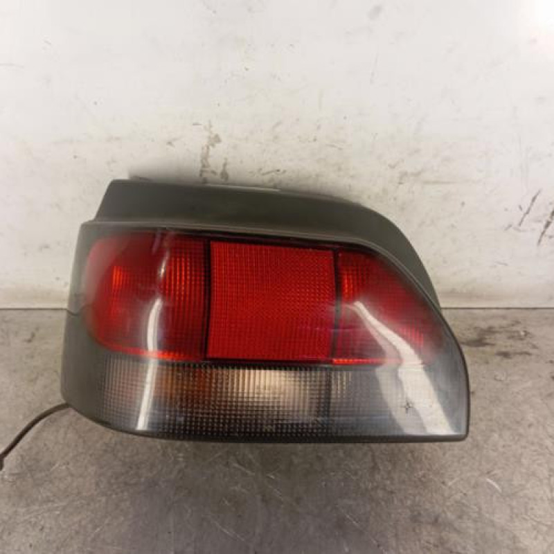 Feu arriere principal gauche (feux) RENAULT CLIO 1