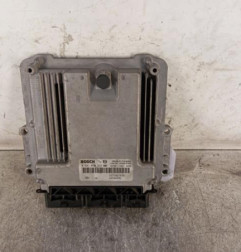 Calculateur RENAULT CLIO 4 Photo n°1