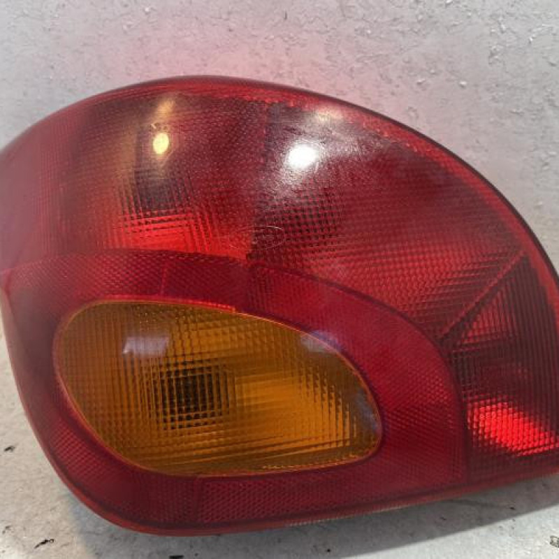 Feu arriere principal gauche (feux) FORD FIESTA 4 Feu arriere principal gauche (feux) FORD FIESTA 4