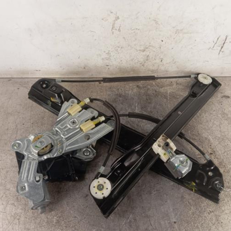Leve vitre electrique avant droit OPEL MERIVA B