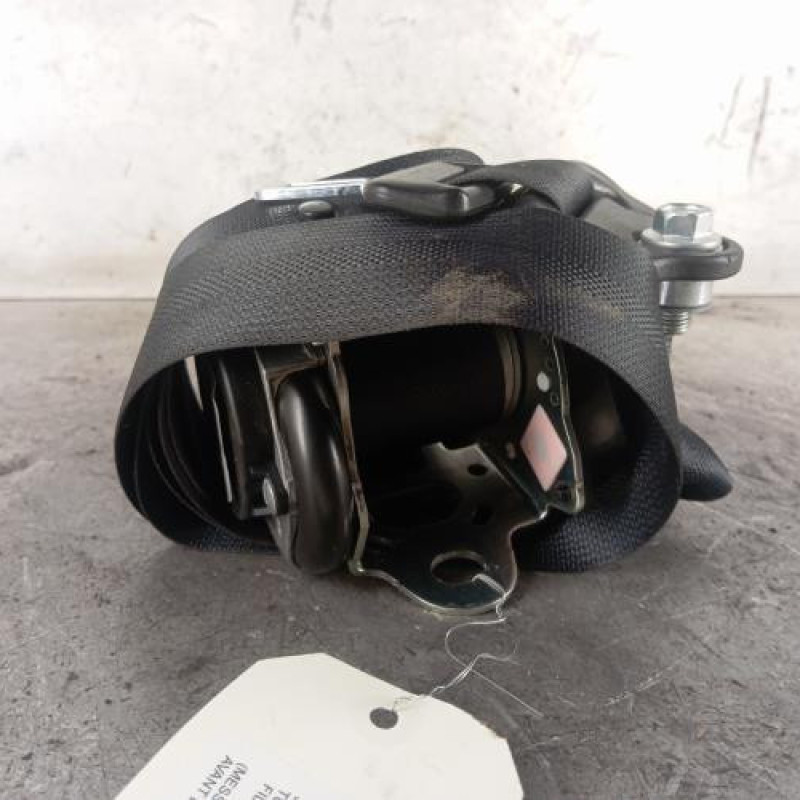 Ceinture avant droit NISSAN JUKE 1 Ceinture avant droit NISSAN JUKE 1