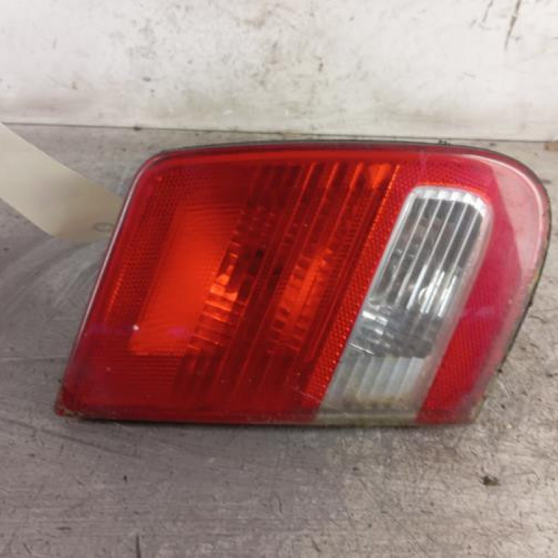 Feu arriere secondaire gauche (feux) SAAB 9.3 2 Feu arriere secondaire gauche (feux) SAAB 9.3 2
