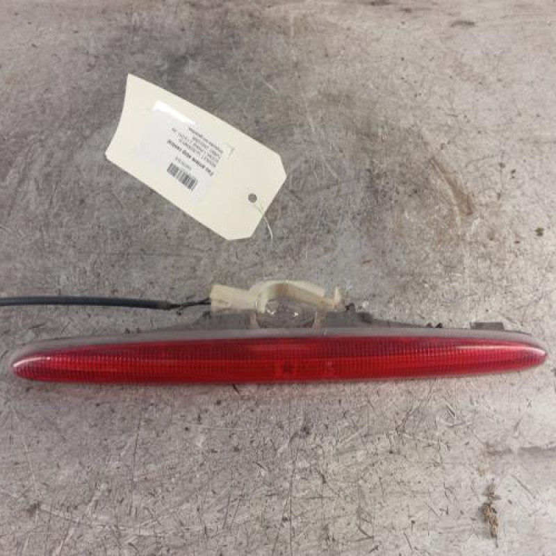 Feu arriere stop central RENAULT SCENIC 1 Feu arriere stop central RENAULT SCENIC 1