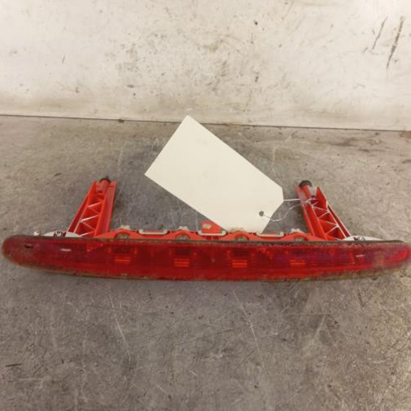 Feu arriere stop central PEUGEOT 308 1 SW Feu arriere stop central PEUGEOT 308 1 SW