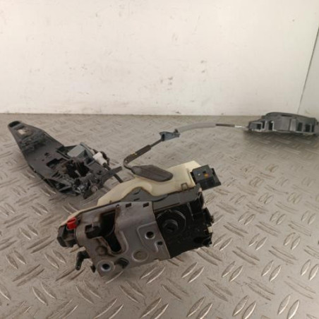 Serrure arriere gauche PEUGEOT 208 1