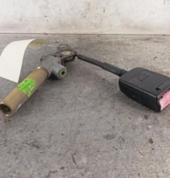 Attache ceinture avant droit PEUGEOT 306