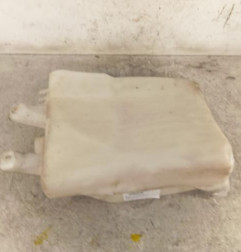 Vase de lave glace NISSAN MICRA 3 Photo n°1