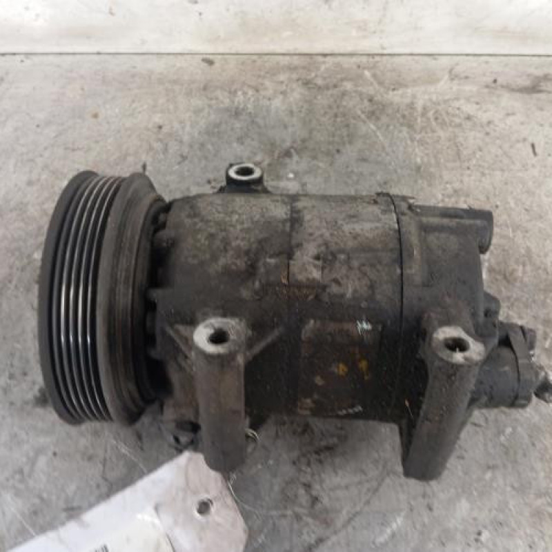 Compresseur clim RENAULT MEGANE 2
