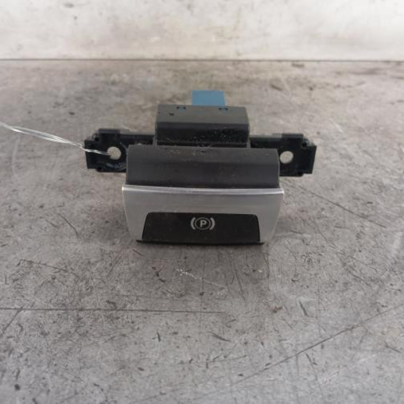 Poignee electrique frein a main PEUGEOT 308 2