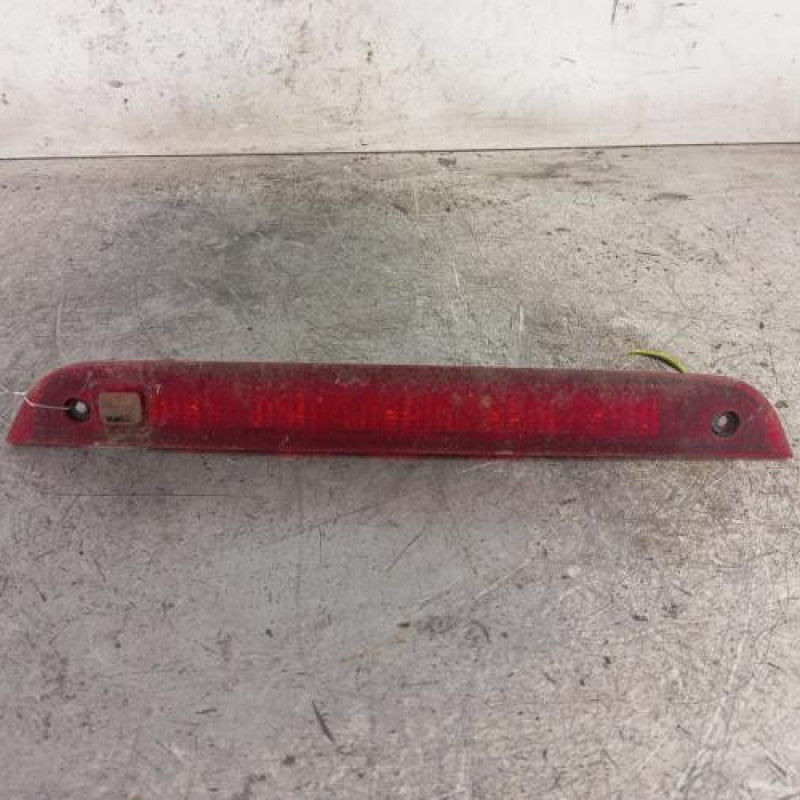 Feu arriere stop central FORD FOCUS 1 Feu arriere stop central FORD FOCUS 1