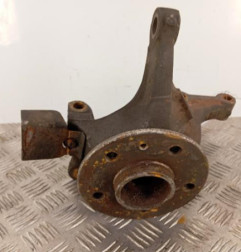 Moyeu avant droit MERCEDES VITO 638