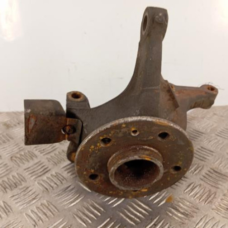 Moyeu avant droit MERCEDES VITO 638