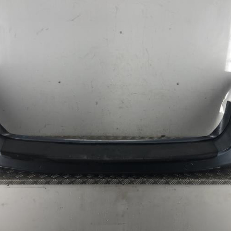 Pare choc arriere PEUGEOT 307