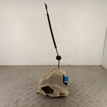 Serrure arriere droit VOLKSWAGEN JETTA 3 Photo n°1