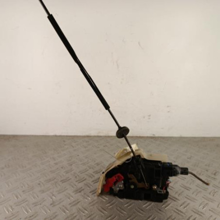 Serrure avant gauche VOLKSWAGEN JETTA 3