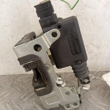 Serrure arriere droit DACIA SANDERO 1