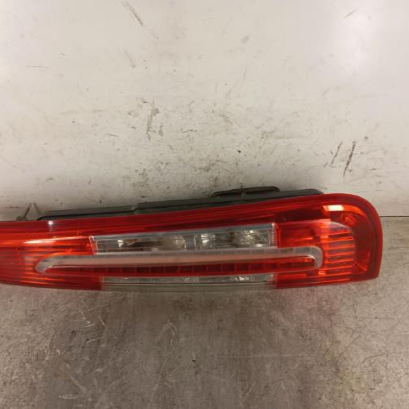 Feu arriere principal droit (feux) FORD C-MAX 1 Feu arriere principal droit (feux) FORD C-MAX 1