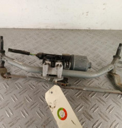 Moteur essuie glace avant PEUGEOT 208 1 Photo n°1
