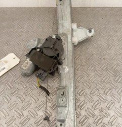 Leve vitre electrique avant droit PEUGEOT 308 1 SW Photo n°1