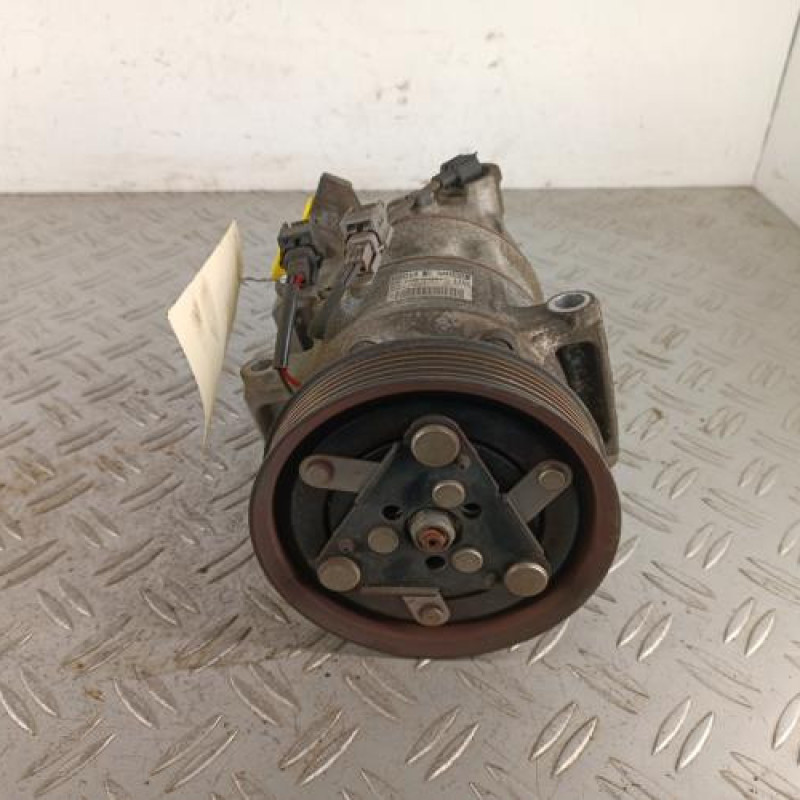 Compresseur clim RENAULT MEGANE 4 Compresseur clim RENAULT MEGANE 4