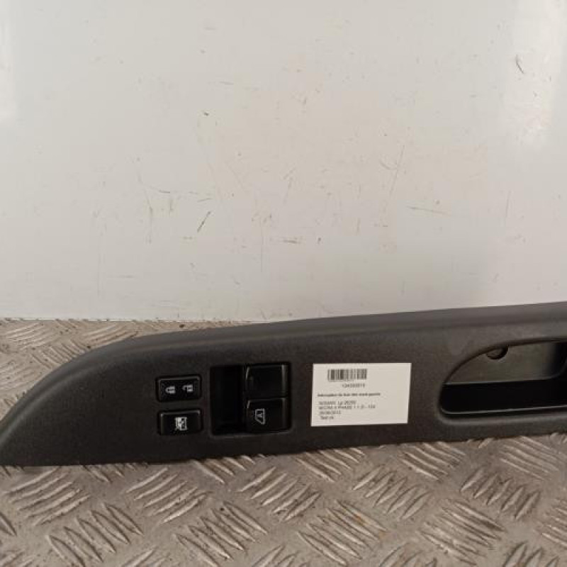 Interrupteur de leve vitre avant gauche NISSAN MICRA 4