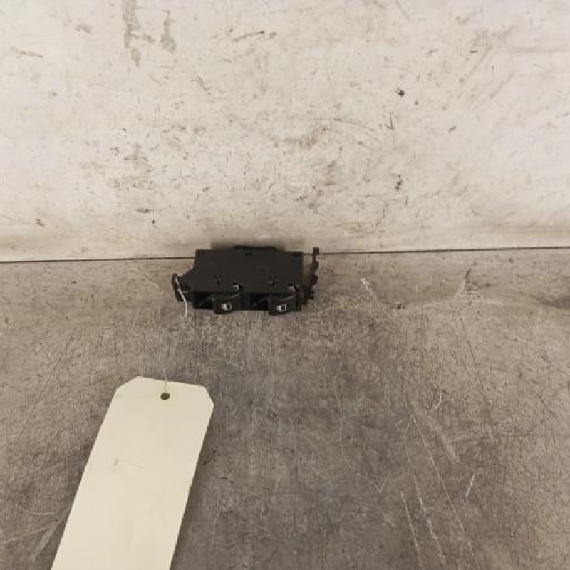Interrupteur de leve vitre avant droit BMW SERIE 3 E46
