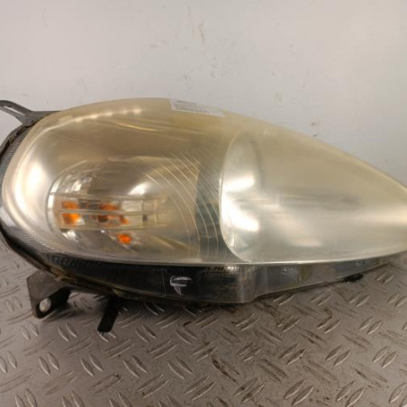 Optique avant principal droit (feux)(phare) FIAT GRANDE PUNTO Photo n°1