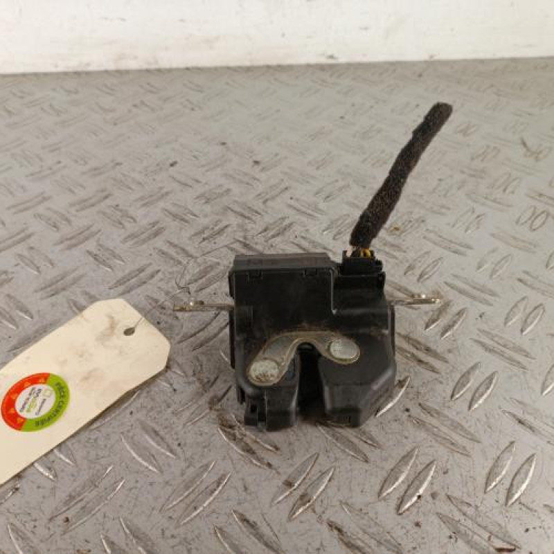 Serrure de hayon FIAT GRANDE PUNTO Serrure de hayon FIAT GRANDE PUNTO