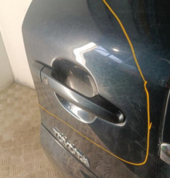 Malle/Hayon arriere TOYOTA RAV4 3