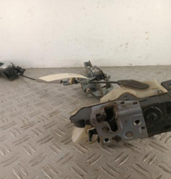 Serrure avant gauche PEUGEOT 208 1