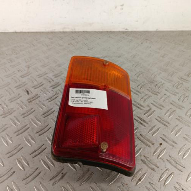 Feu arriere principal droit (feux) FIAT 126
