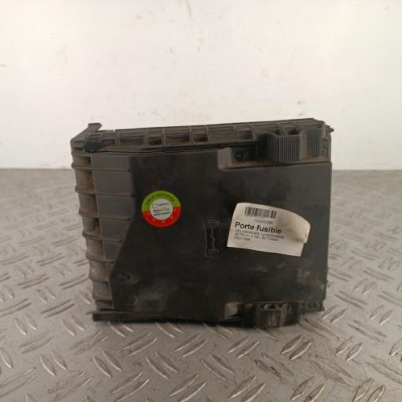 Porte fusible VOLKSWAGEN JETTA 3 Porte fusible VOLKSWAGEN JETTA 3