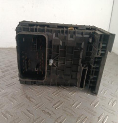 Porte fusible VOLKSWAGEN JETTA 3