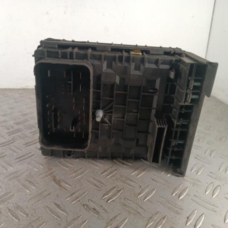 Porte fusible VOLKSWAGEN JETTA 3