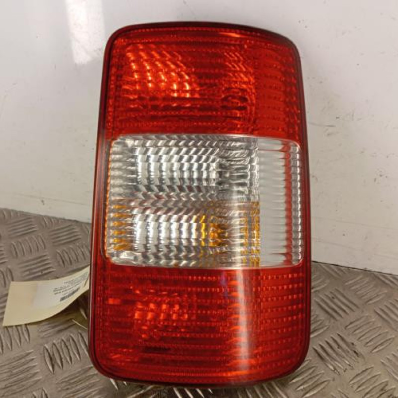 Feu arriere principal droit (feux) VOLKSWAGEN CADDY 3 Feu arriere principal droit (feux) VOLKSWAGEN CADDY 3