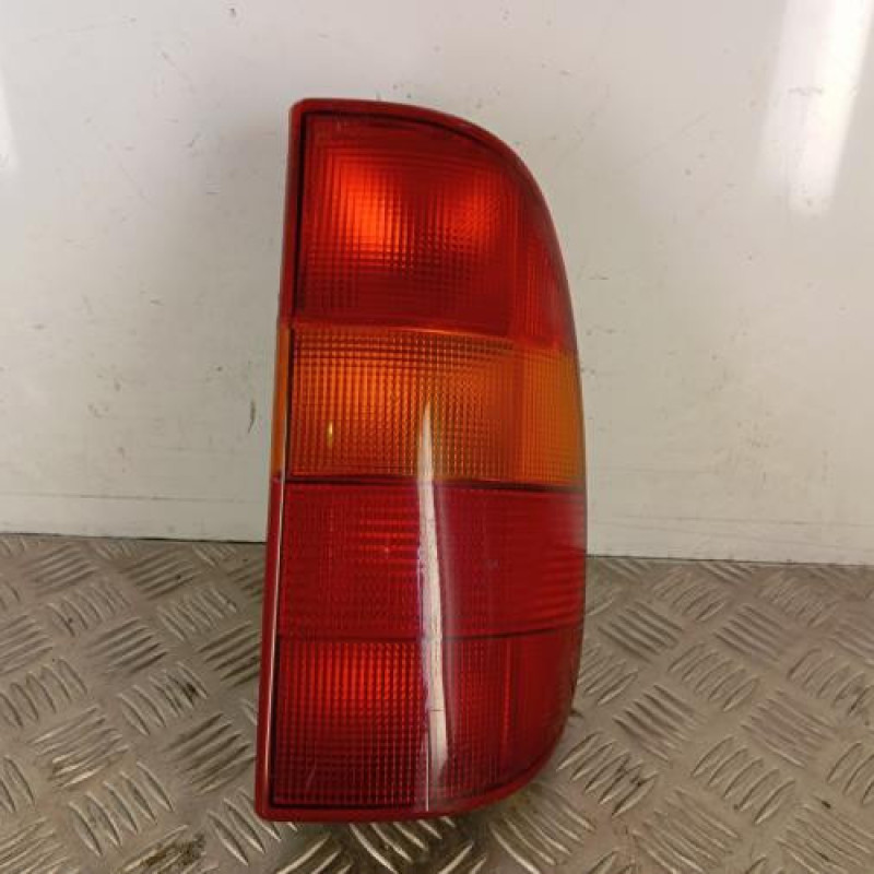 Feu arriere principal gauche (feux) VOLKSWAGEN CADDY 2