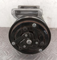 Compresseur clim FIAT 500L Photo n°1