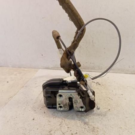Serrure avant gauche NISSAN QASHQAI 1