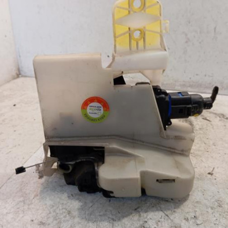 Serrure avant droit VOLKSWAGEN POLO 4