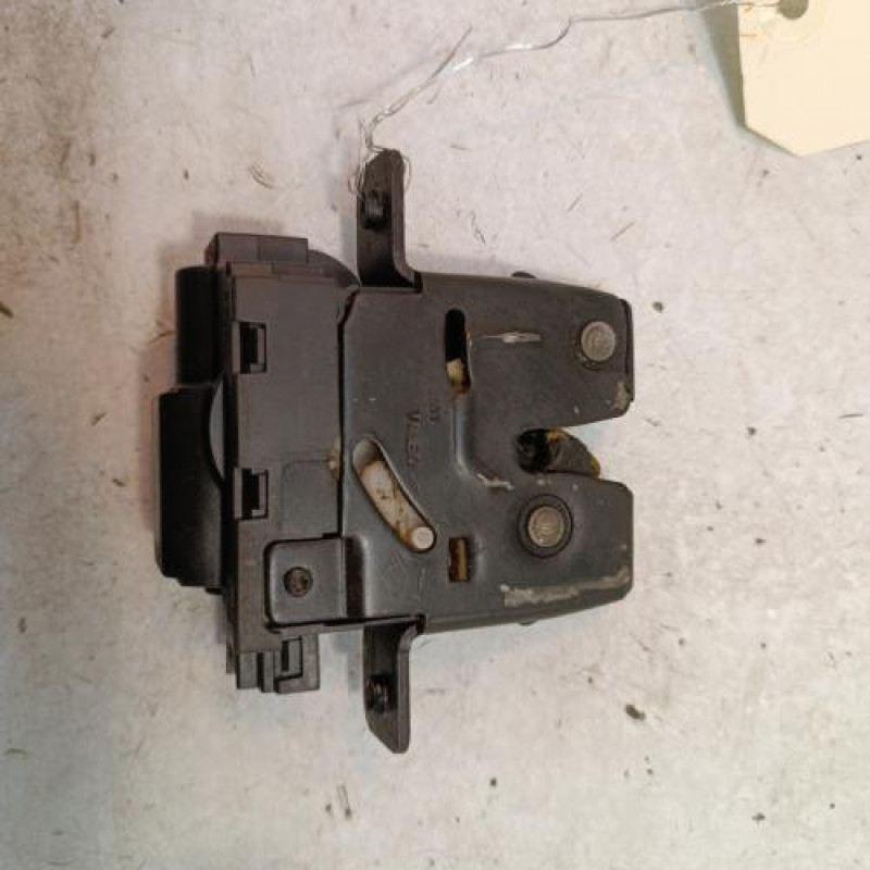 Serrure de hayon NISSAN QASHQAI 1 Serrure de hayon NISSAN QASHQAI 1