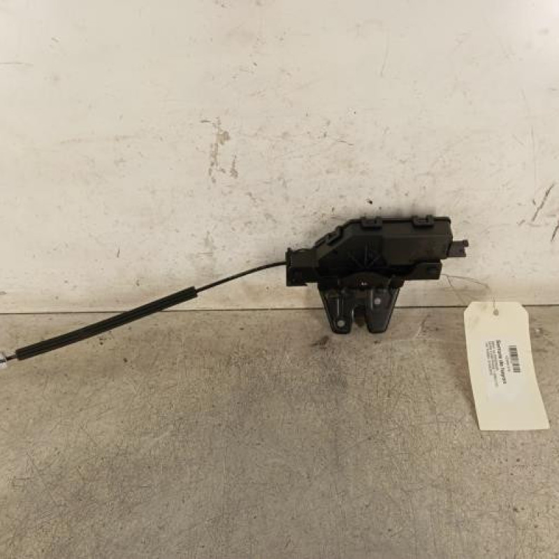 Serrure de hayon BMW SERIE 3 E90 Serrure de hayon BMW SERIE 3 E90