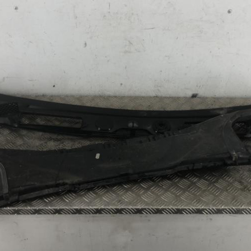 Baie de pare brise BMW X1 E84 Baie de pare brise BMW X1 E84