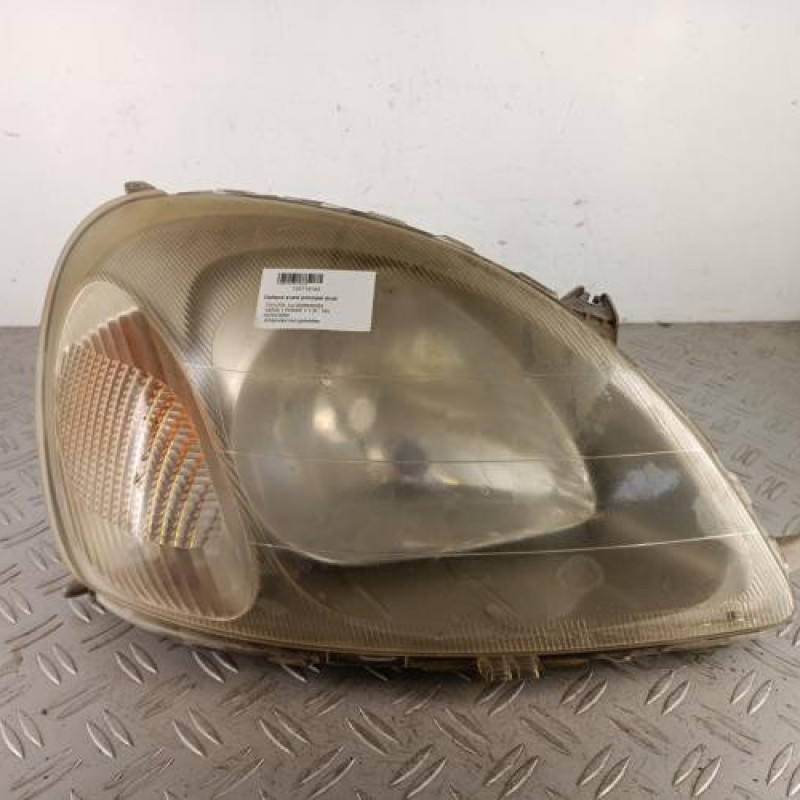 Optique avant principal droit (feux)(phare) TOYOTA YARIS 1