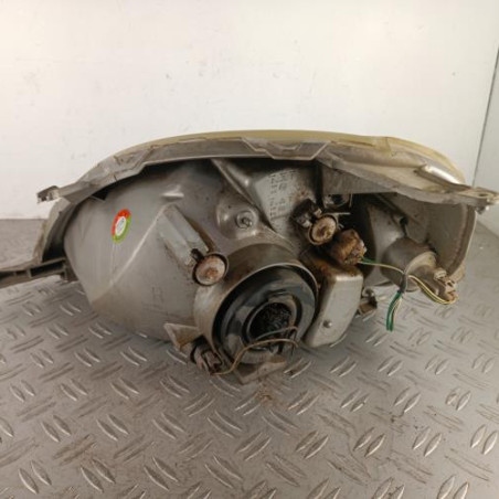 Optique avant principal droit (feux)(phare) TOYOTA YARIS 1