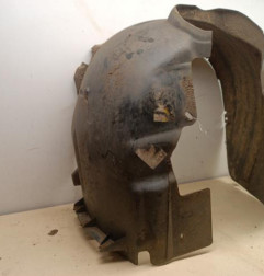 Pare boue avant droit FORD FOCUS 2