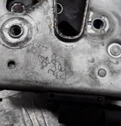Serrure avant droit AUDI A3 1 Photo n°4