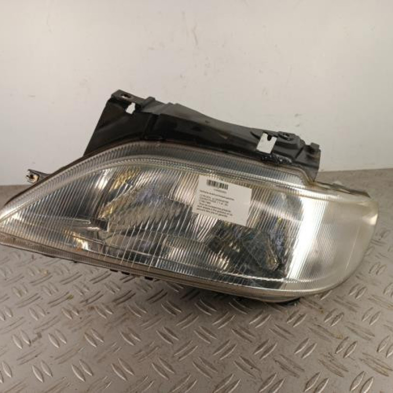 Optique avant principal gauche (feux)(phare) CITROEN XSARA